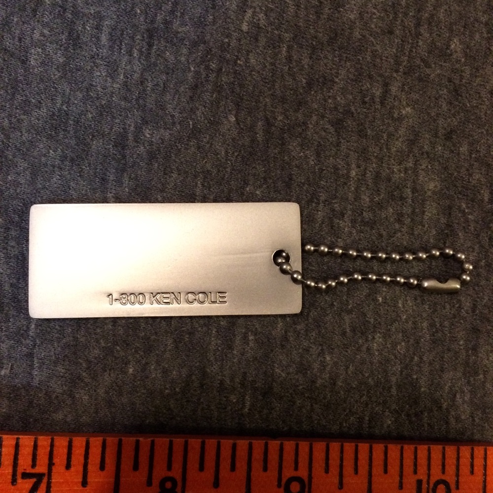 Set Of 4 Keychains - image 4